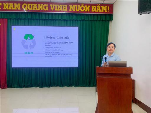 Tọa đàm khoa học: “Kinh nghiệm ứng dụng các mô hình kinh tế tuần hoàn trong chuỗi giá trị thanh long”